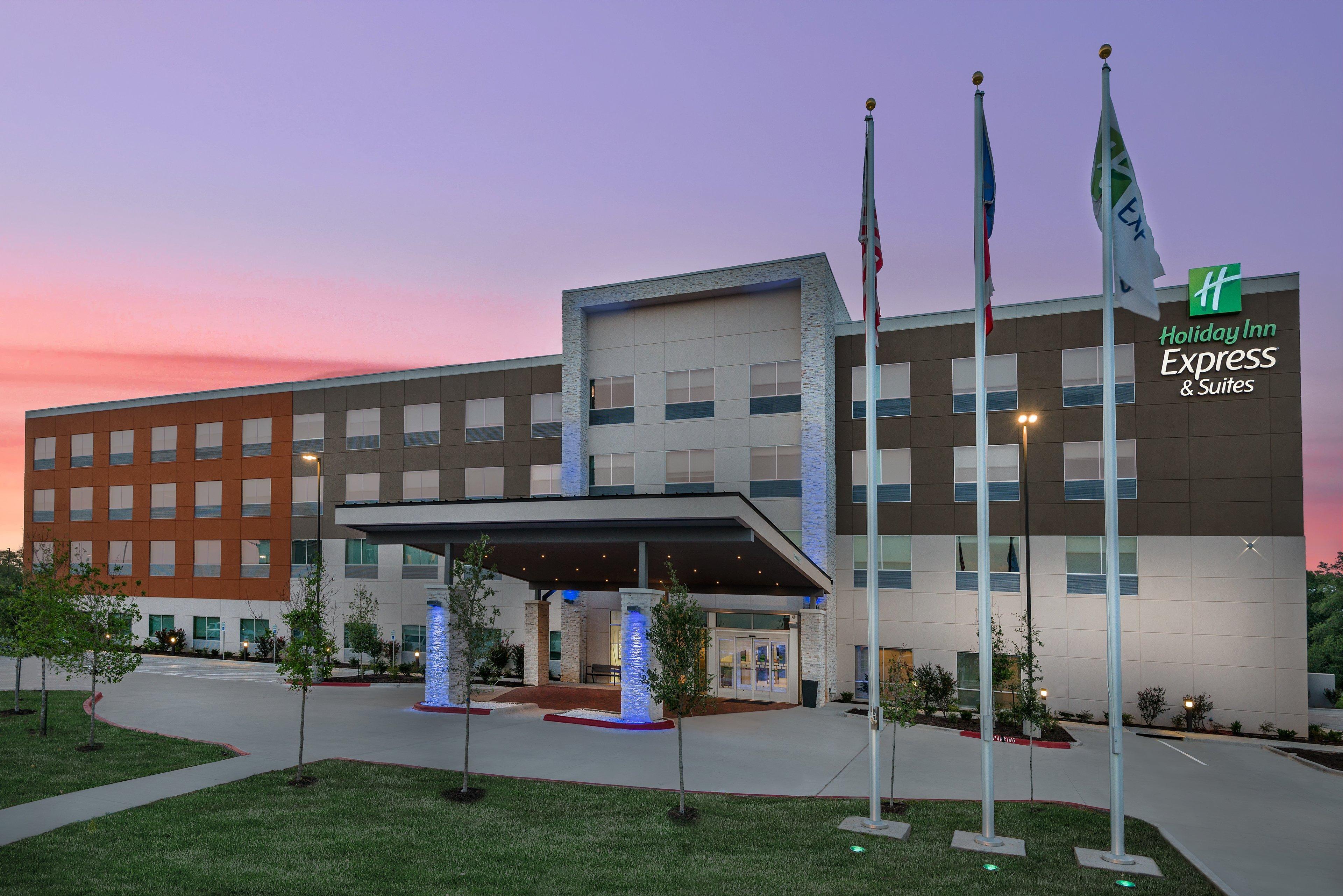 Holiday Inn Express & Suites Bryan - College Station By Ihg Exterior foto