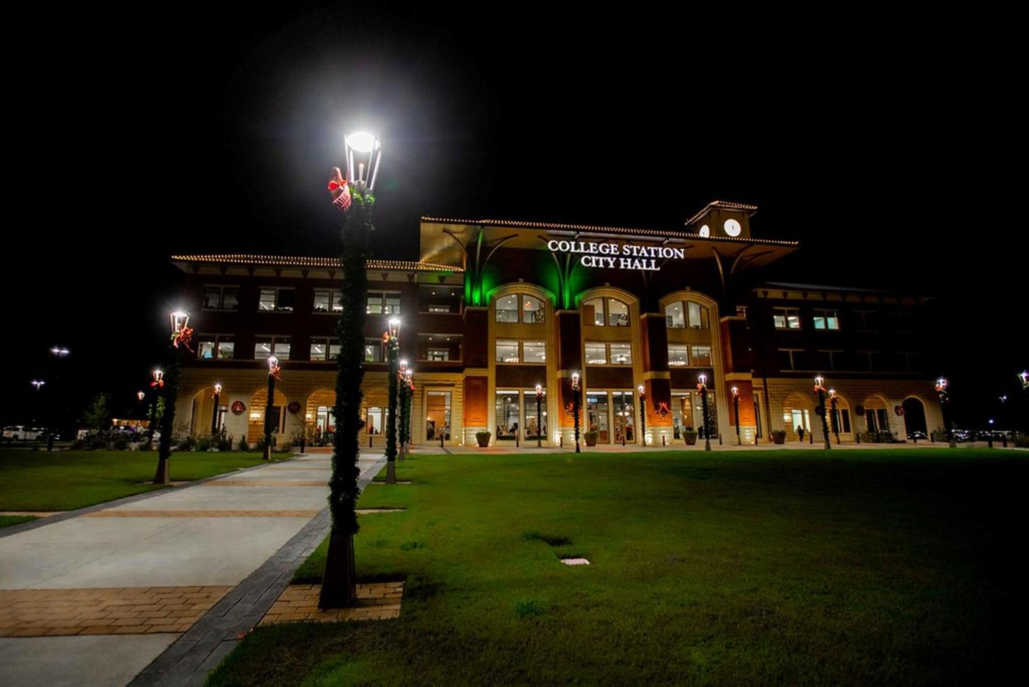 Holiday Inn Express & Suites Bryan - College Station By Ihg Exterior foto