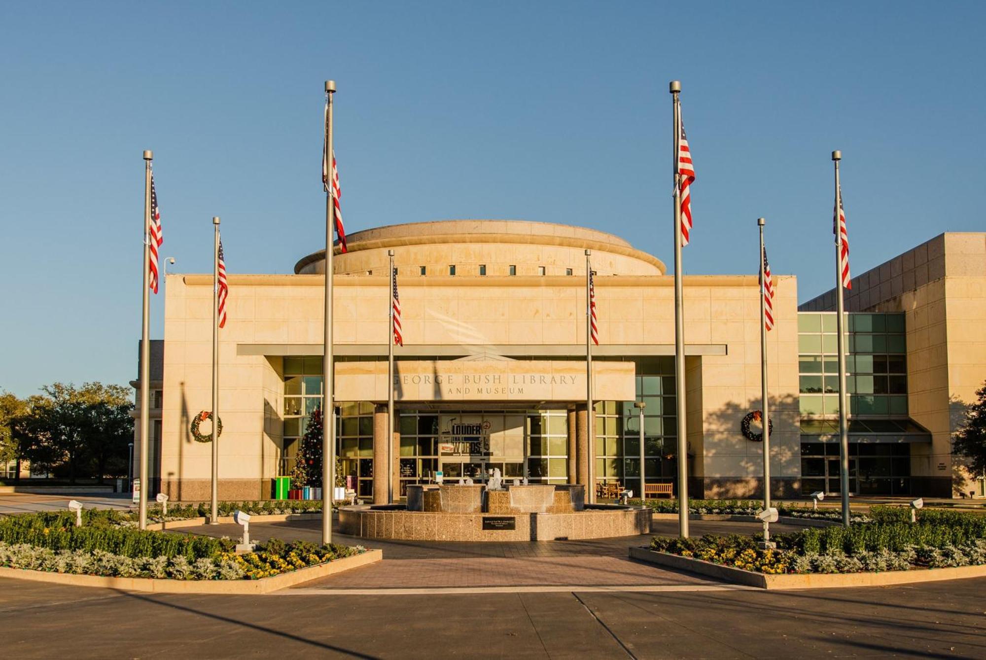 Holiday Inn Express & Suites Bryan - College Station By Ihg Exterior foto